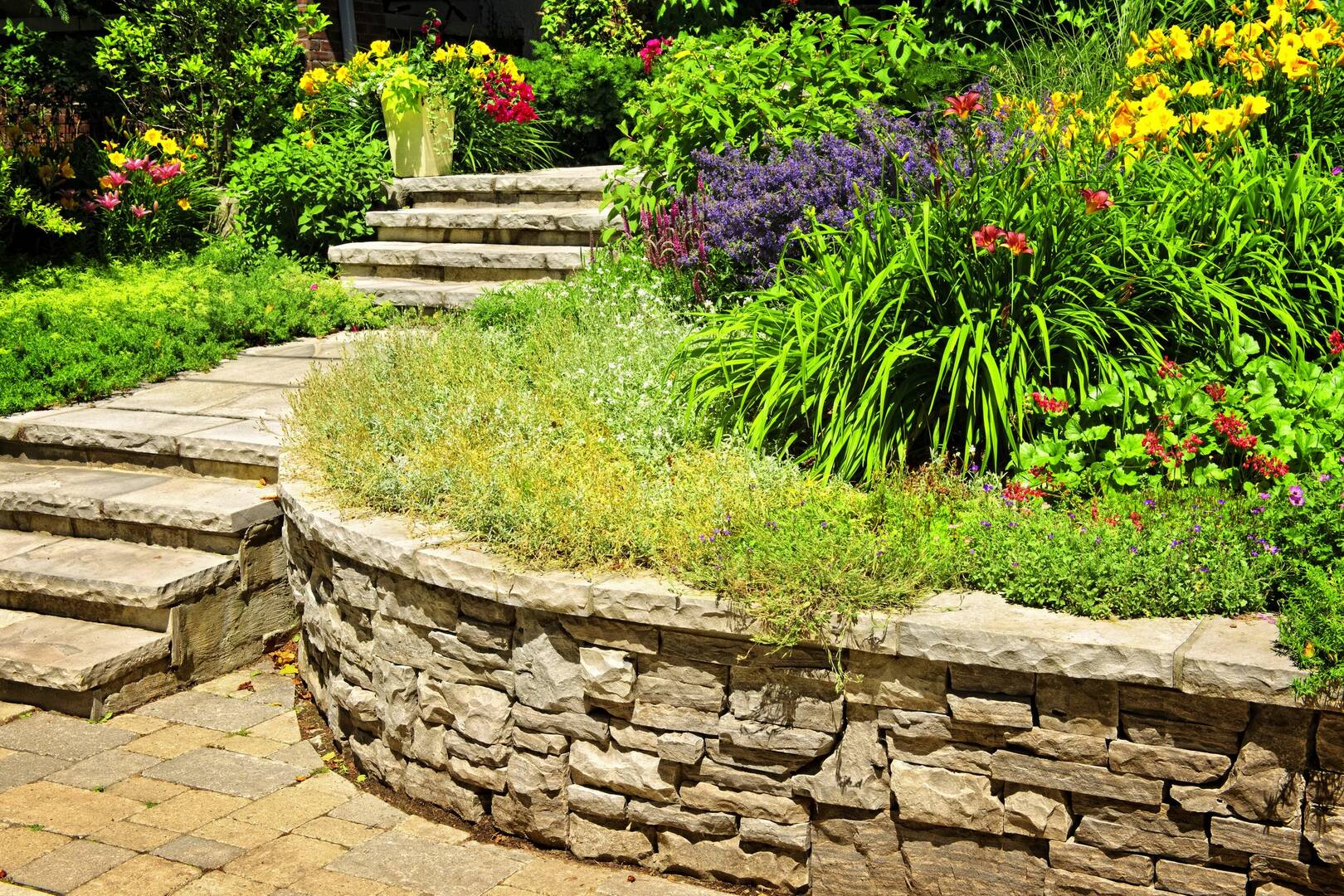 Evergreen Lawn Service of Duluth